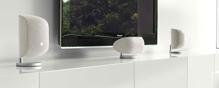 Bowers&Wilkins M-1 lifestyle