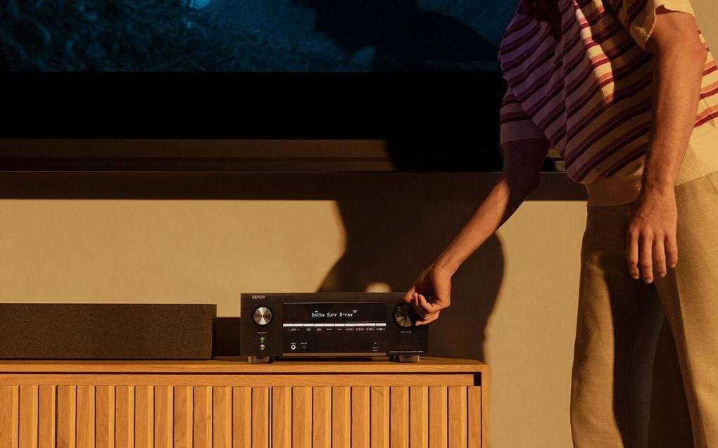 Denon AVC-X3900H lifestyle